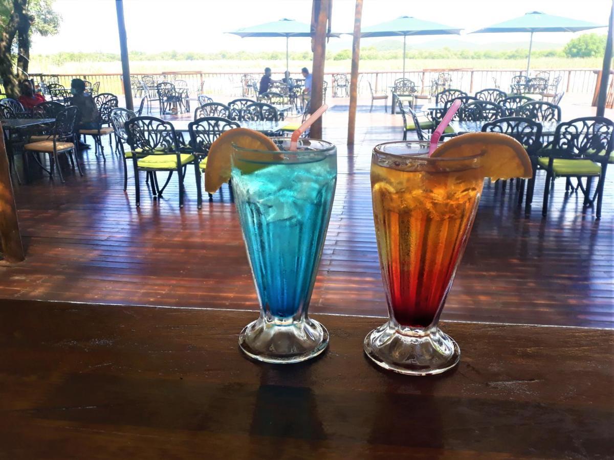 Crocodile Pools River Safaris Gaborone Esterno foto
