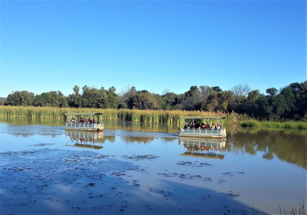 Crocodile Pools River Safaris Gaborone Esterno foto