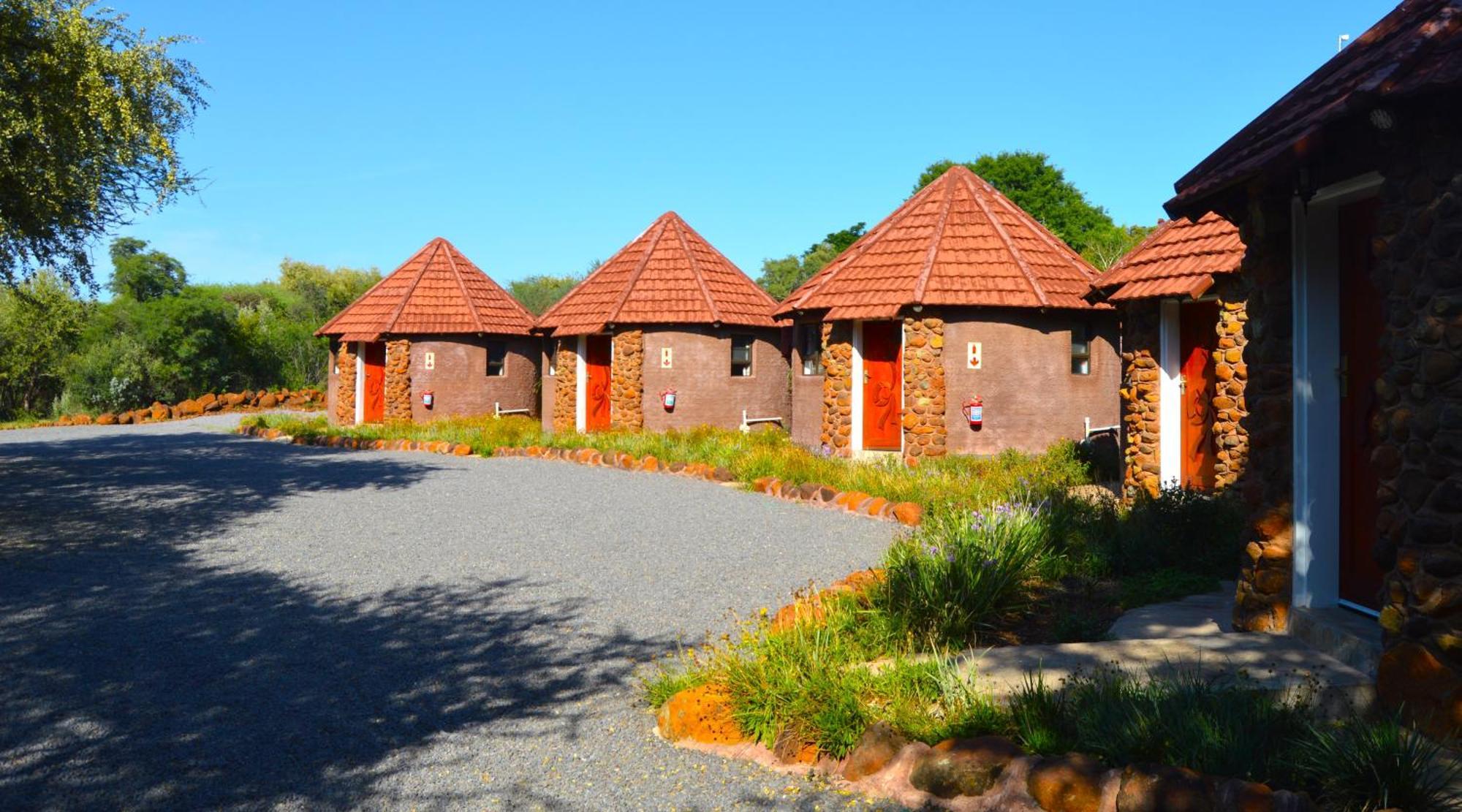 Crocodile Pools Resort Gaborone Esterno foto