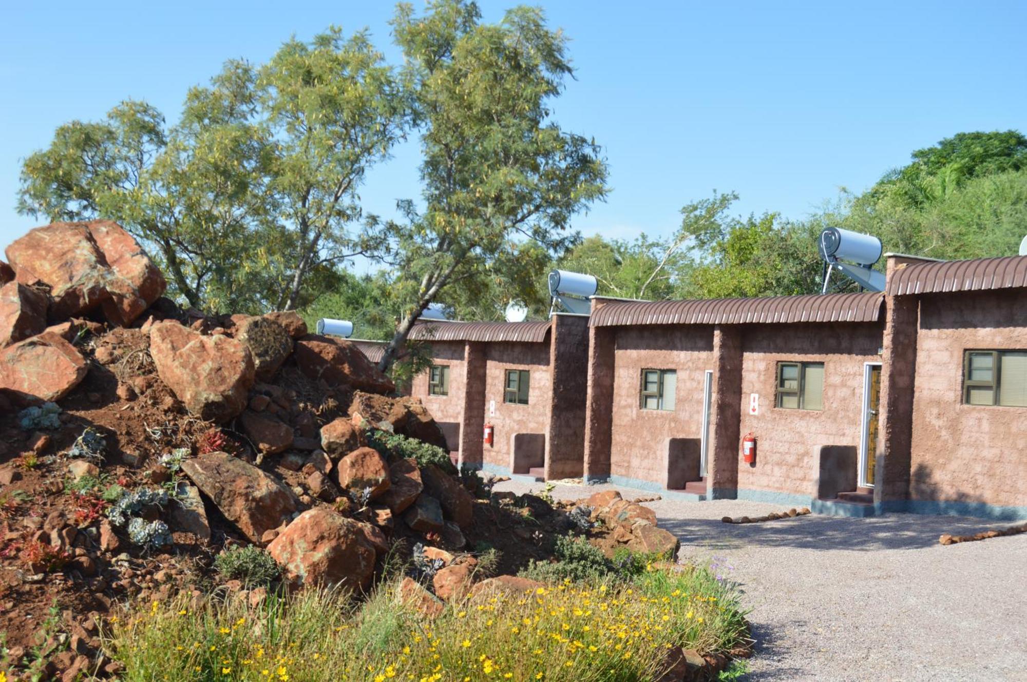 Crocodile Pools Resort Gaborone Esterno foto