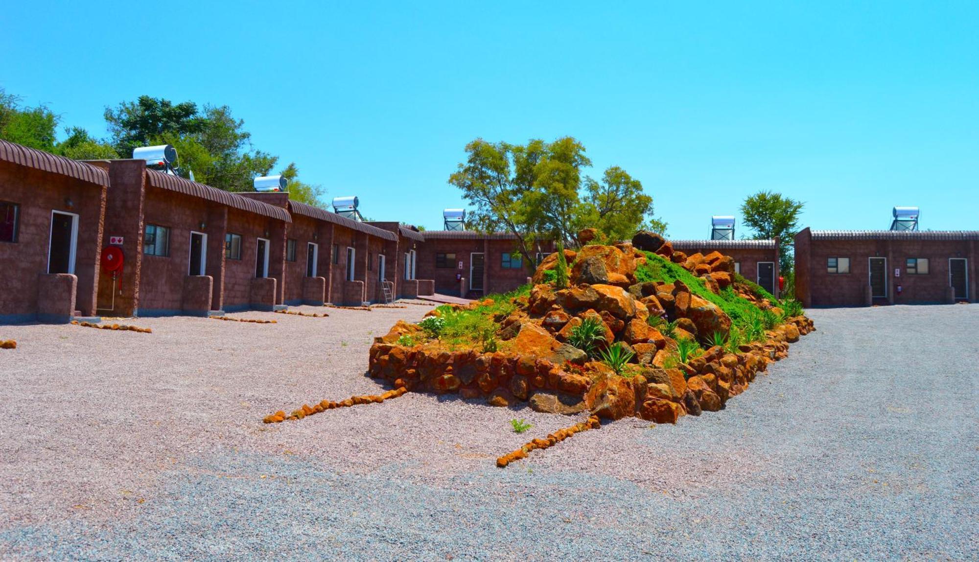 Crocodile Pools Resort Gaborone Esterno foto